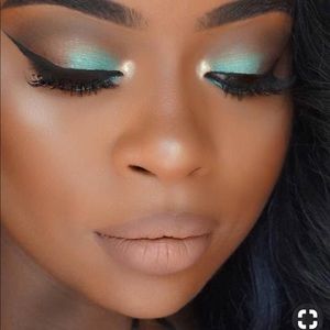 Meet your Posher, Kendra